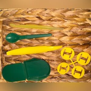 Vintage tupperware gadget bundle. New, never used